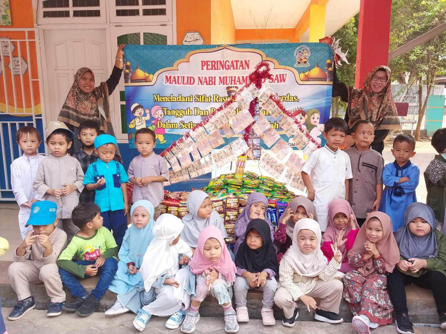 Memperingati Maulid Nabi